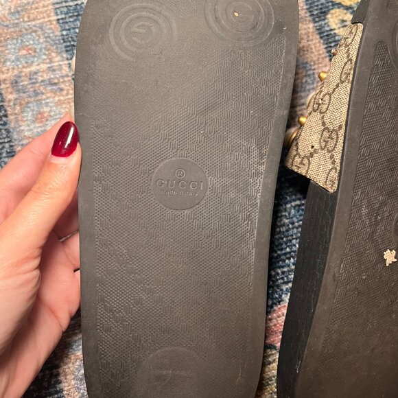 Gucci Women's Pursuit Pearl Stud Pool Slide Sandals | Size 6 US | Size EU 36 - Picture 7 of 11